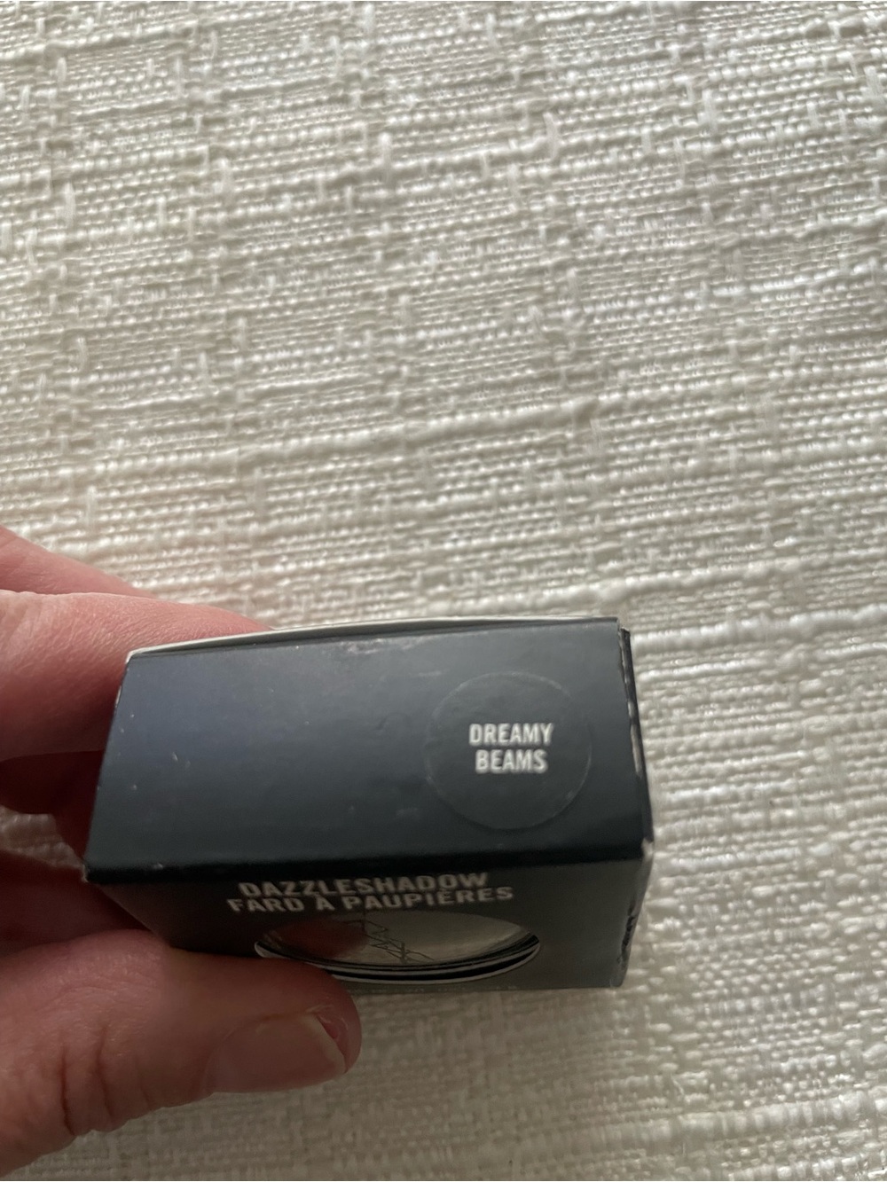 MAC Cosmetics Dazzleshadow Single Eyeshadow - Shimmery Dreamy Beams - Picture 2 of 6